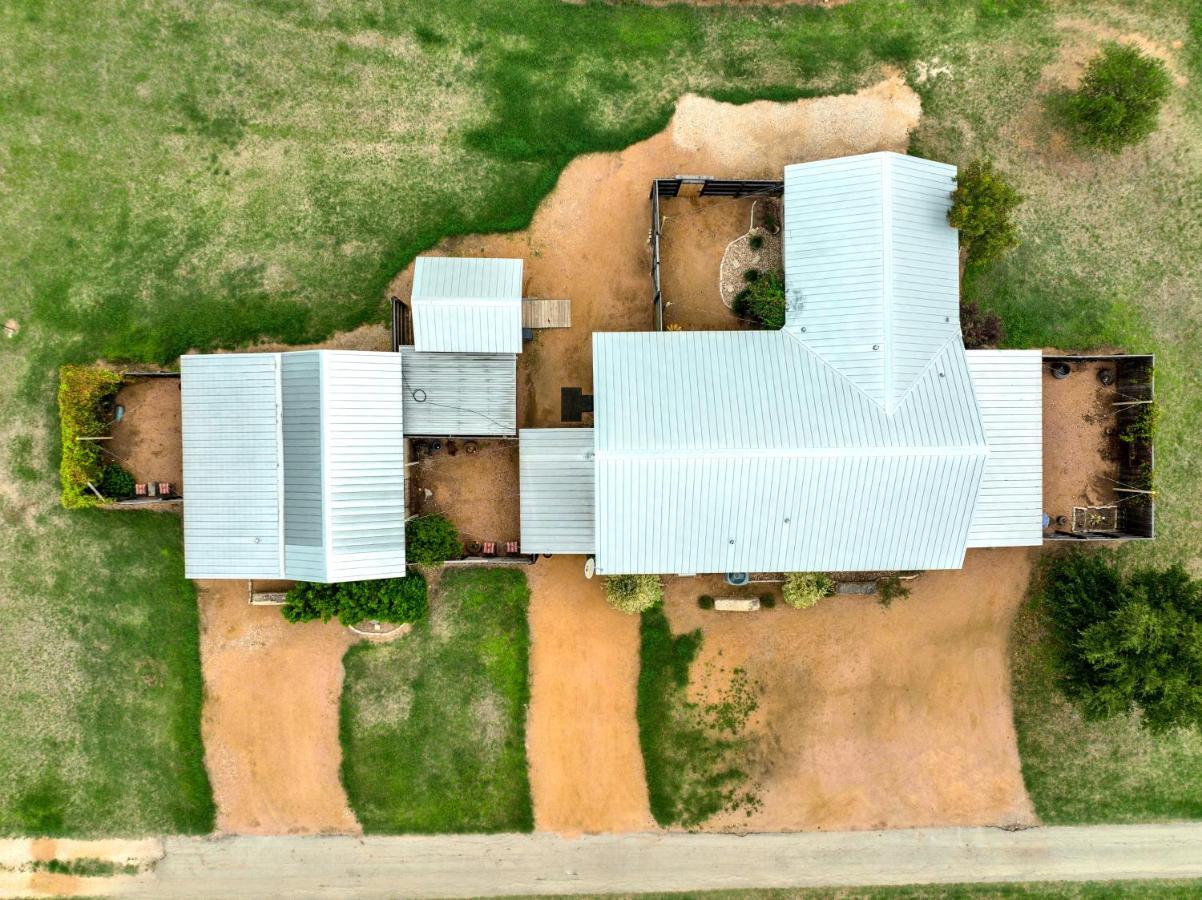 Romantic Oasis With Hot Tub Near Fred And Wineries! Fredericksburg Exterior photo